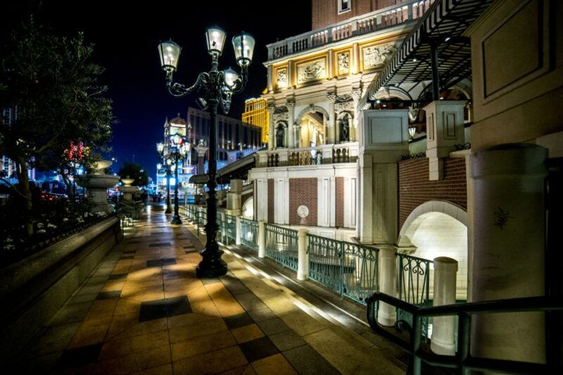 las-vegas-gangsters-glitz-and-gore-ghost-tour