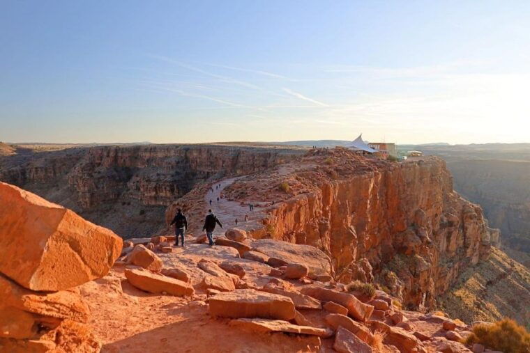 las-vegas-grand-canyon-flight-with-optional-skywalk-entry