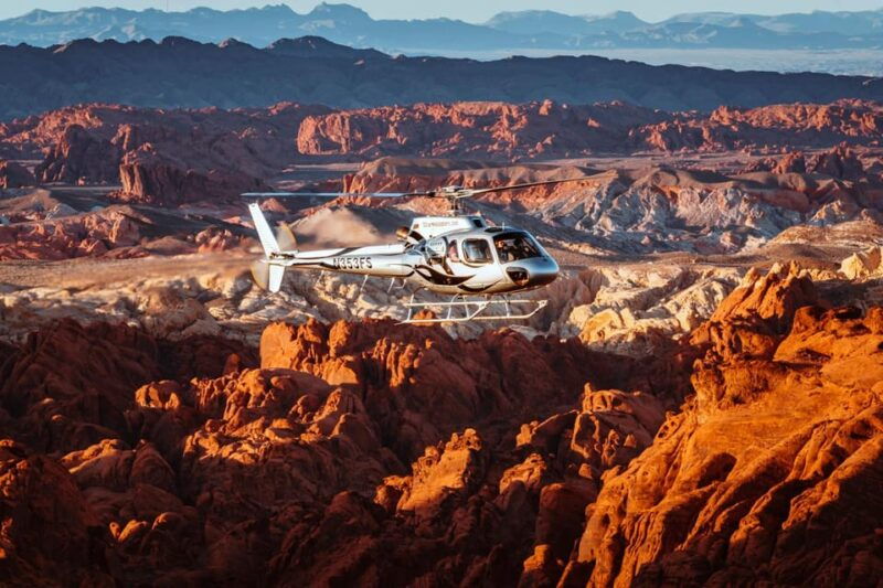las-vegas-grand-canyon-heli-tour-and-valley-of-fire-landing