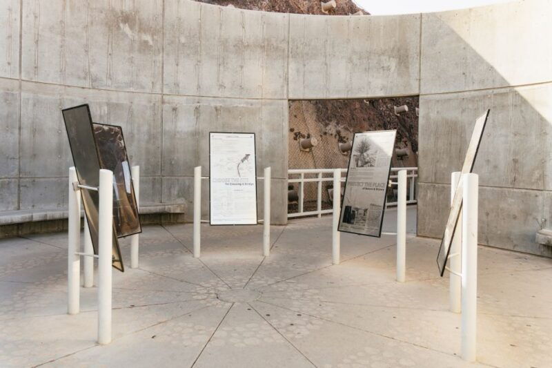 las-vegas-grand-canyon-hoover-dam-seven-magic-mountains