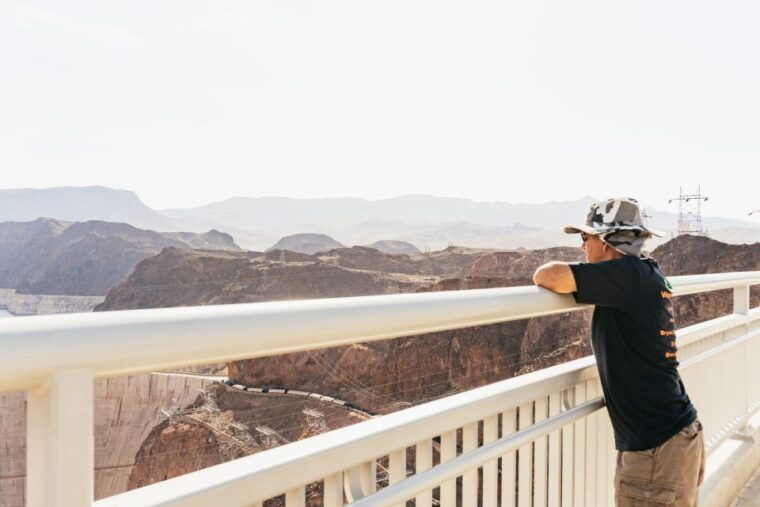 las-vegas-grand-canyon-hoover-dam-seven-magic-mountains