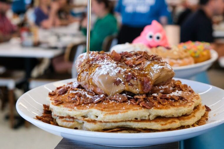 las-vegas-guided-donut-adventure-by-underground-donut-tour