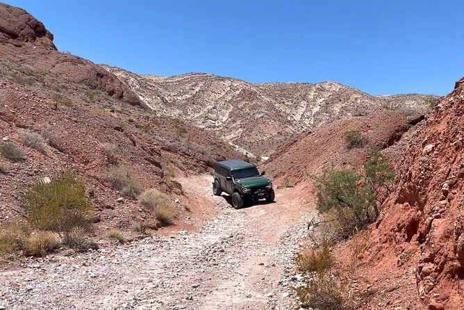 las-vegas-guided-off-road-adventure-to-boathouse-cove