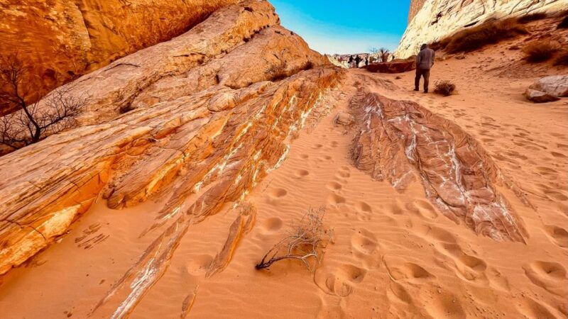 las-vegas-hoover-dam-valley-of-fire-boulder-city-day-tour
