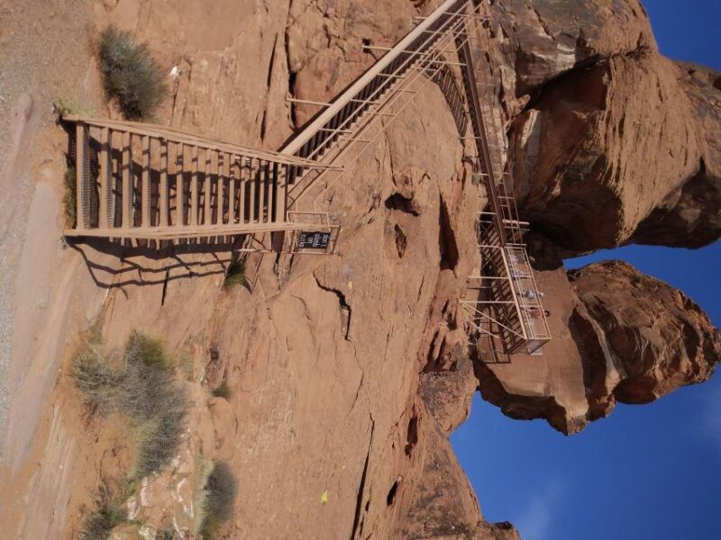 las-vegas-hoover-dam-valley-of-fire-day-trip-with-brunch