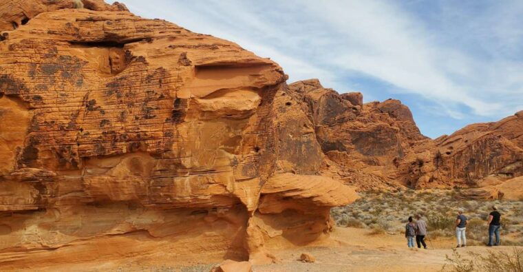 las-vegas-hoover-dam-valley-of-fire-day-trip-with-brunch