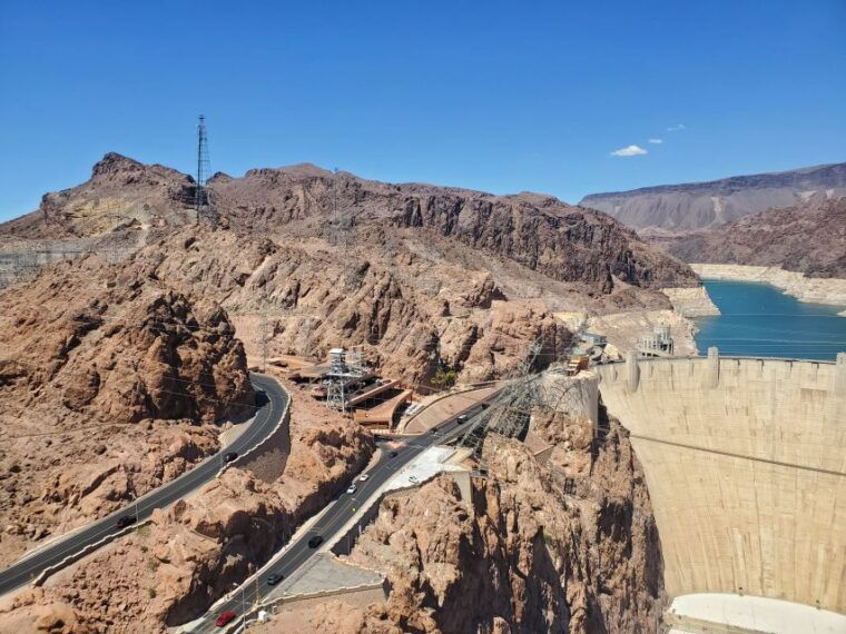 las-vegas-hoover-dam-valley-of-fire-day-trip-with-brunch