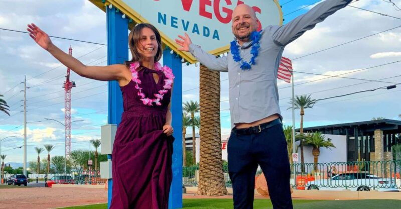 las-vegas-las-vegas-sign-7-magic-mountains-photoshoot
