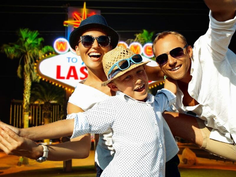 las-vegas-las-vegas-sign-7-magic-mountains-photoshoot