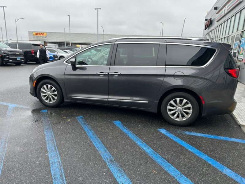 Las Vegas McCarran Airport (LAS): Transfer to Las Vegas - Booking and Pricing