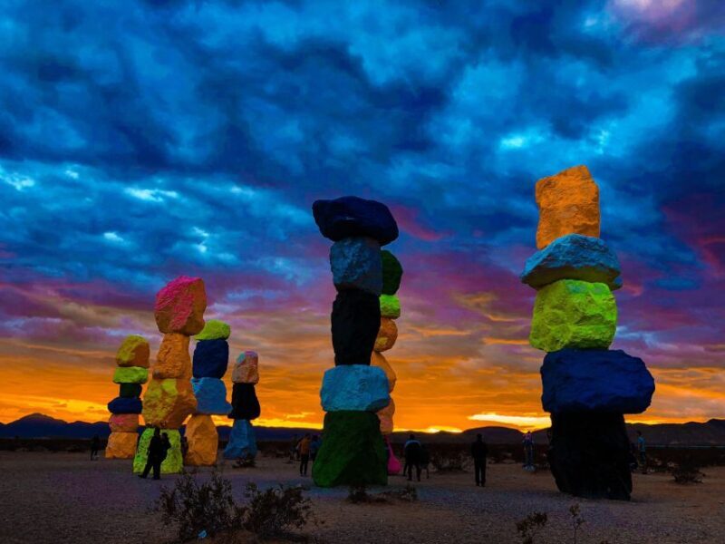Las Vegas: Mojave, Red Rock Sign and 7 Magic Mountains Tour - Key Points  
