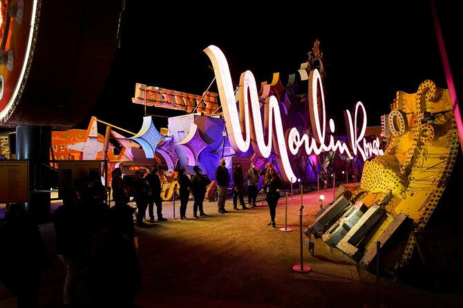 las-vegas-night-flight-by-helicopter-with-neon-museum-admission