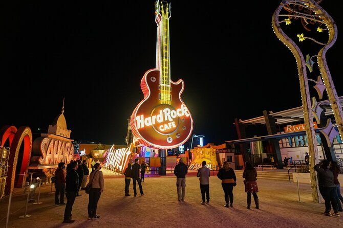 las-vegas-night-flight-by-helicopter-with-neon-museum-admission