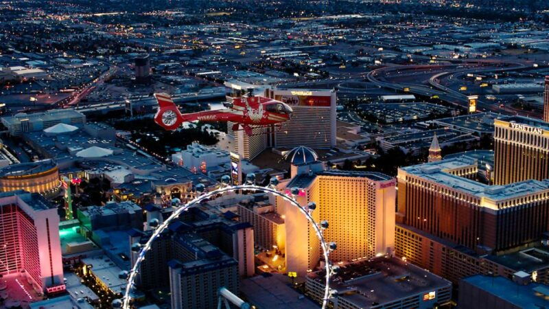 las-vegas-night-helicopter-flight-over-las-vegas-strip