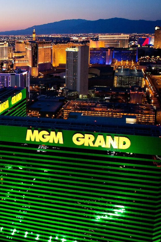 Las Vegas: Nighttime Helicopter Flight over the Strip - The Experience: What to Expect from Start to Finish  
