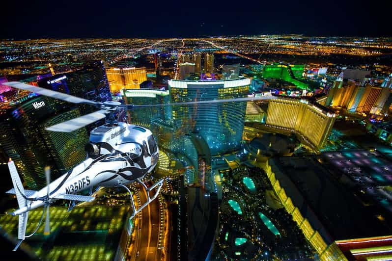 las-vegas-nighttime-helicopter-flight-over-the-strip