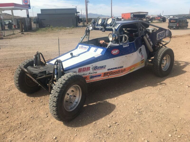 las-vegas-off-road-racing-experience-on-professional-track