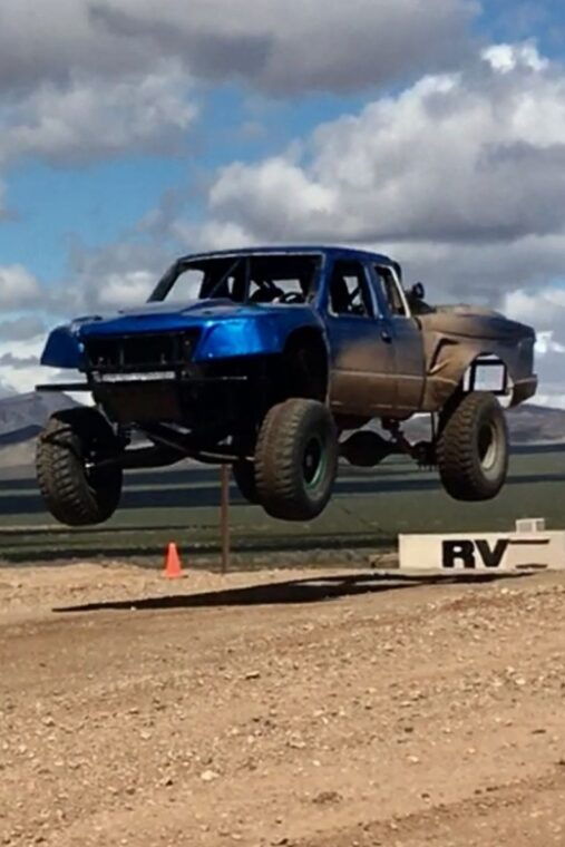 las-vegas-off-road-racing-experience-on-professional-track