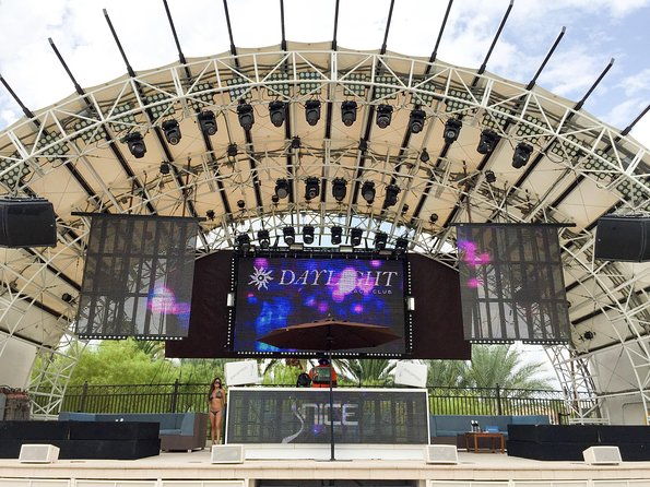 las-vegas-pool-party-tour