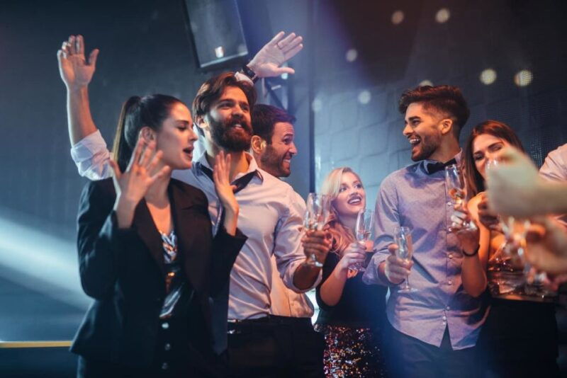 las-vegas-private-party-bus-club-crawl