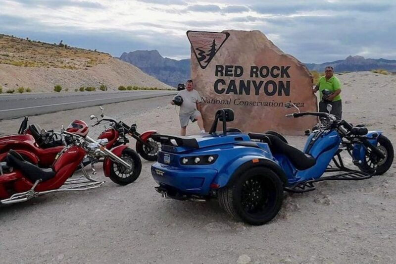 las-vegas-red-rock-canyon-and-las-vegas-strip-trike-tour