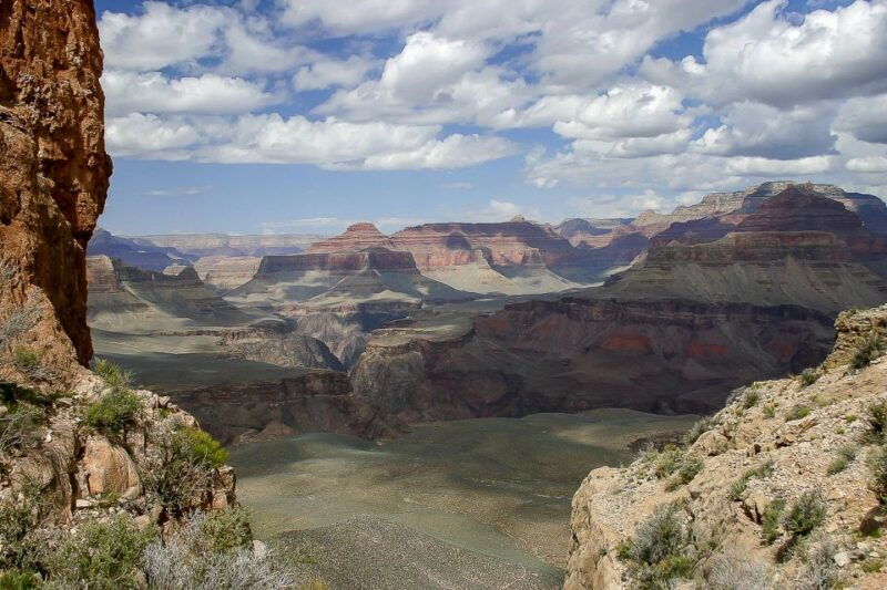 las-vegas-roundtrip-flight-to-grand-canyon-hummer-tour