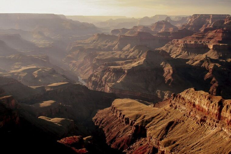 las-vegas-roundtrip-flight-to-grand-canyon-hummer-tour