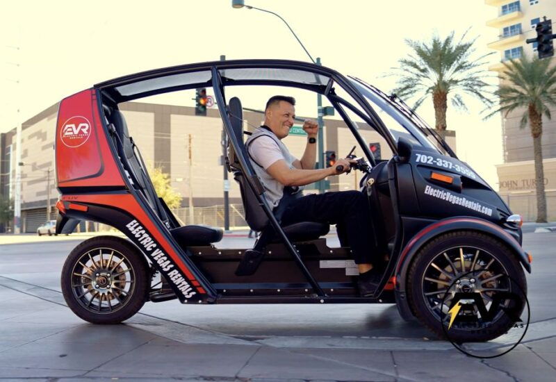 las-vegas-self-drive-strip-tour-in-an-electric-evr-car