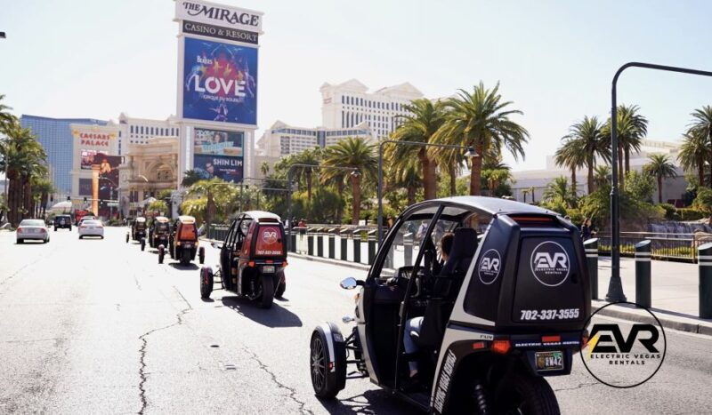 las-vegas-self-drive-strip-tour-in-an-electric-evr-car
