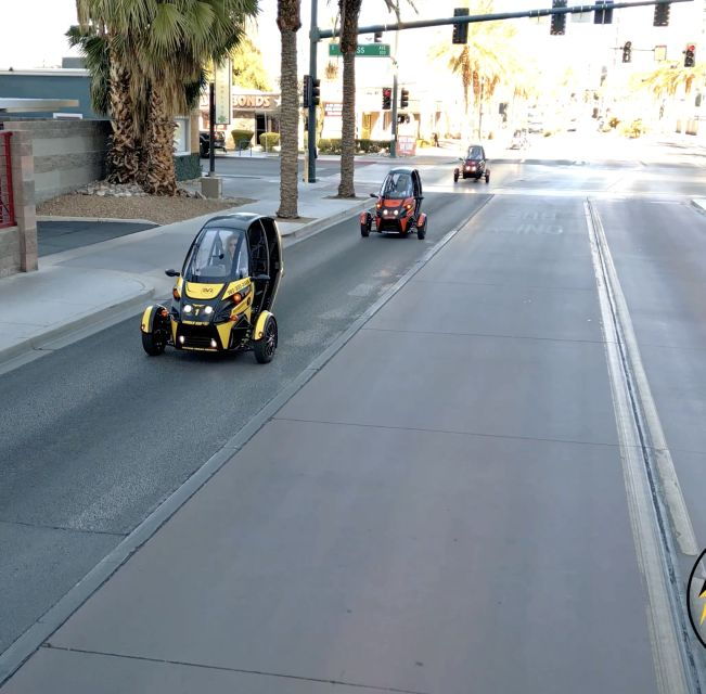las-vegas-self-drive-strip-tour-in-an-electric-evr-car