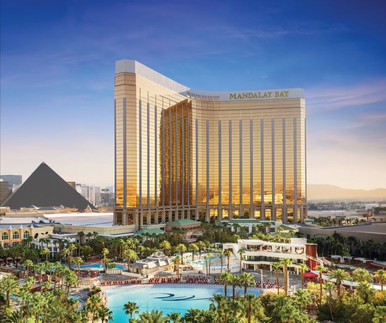 las-vegas-shark-reef-aquarium-vr-experience-entry-ticket