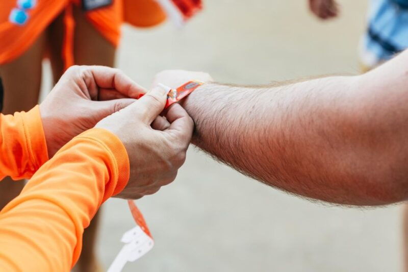 las-vegas-strip-3-stop-pool-party-crawl-with-party-bus