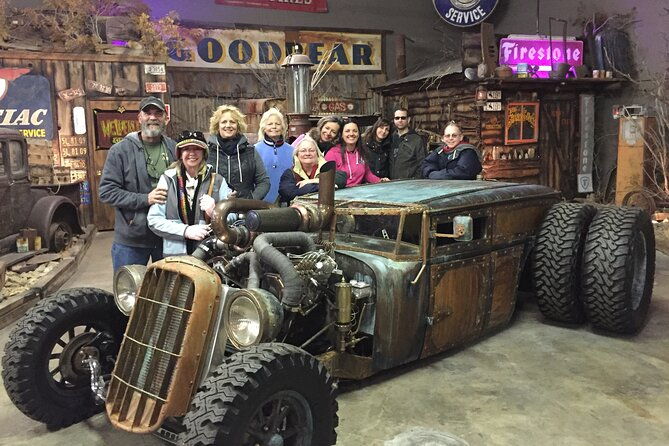 las-vegas-strip-and-downtown-scooter-with-souvenir-t-shirt-food-tour