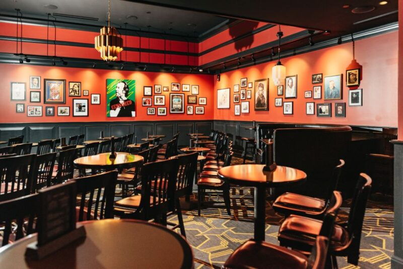 las-vegas-strip-brad-garretts-comedy-club-at-mgm-grand