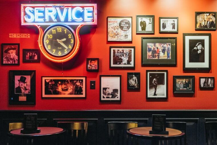 las-vegas-strip-brad-garretts-comedy-club-at-mgm-grand