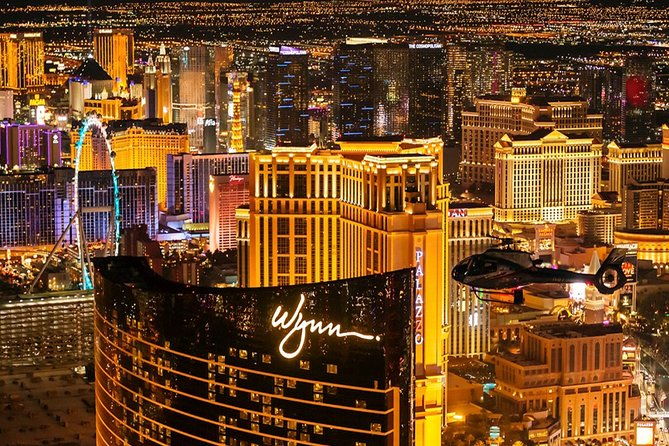 las-vegas-strip-helicopter-night-flight-with-optional-transport