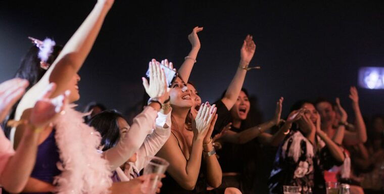 las-vegas-strip-thunder-from-down-under-at-excalibur