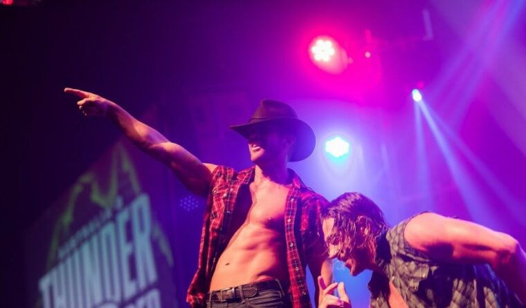 las-vegas-strip-thunder-from-down-under-at-excalibur