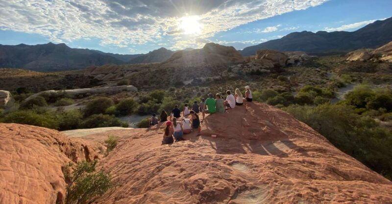 las-vegas-sunset-hike-and-photography-tour-near-red-rock