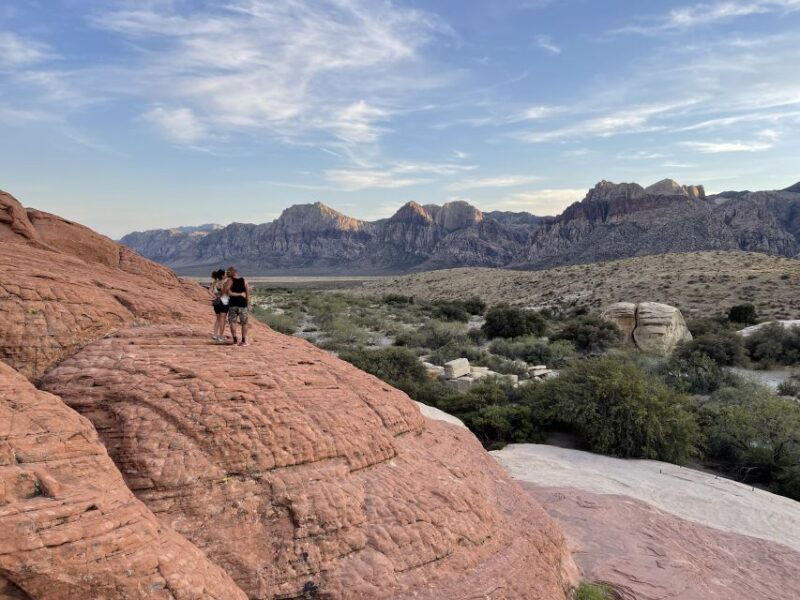 las-vegas-sunset-hike-and-photography-tour-near-red-rock