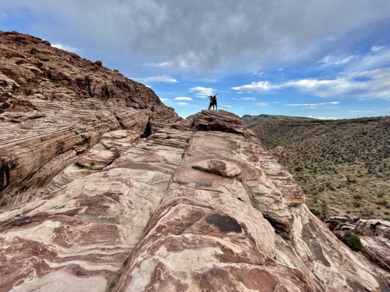 las-vegas-sunset-hike-and-photography-tour-near-red-rock