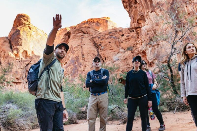 las-vegas-valley-of-fire-guided-hike-with-drinks-and-snacks