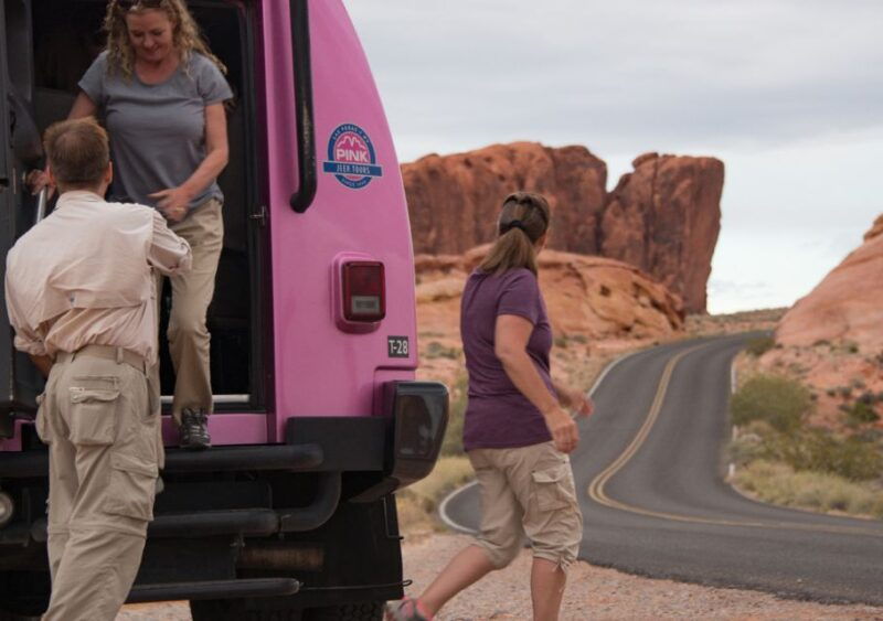 las-vegas-valley-of-fire-tour-in-luxury-tour-trekker