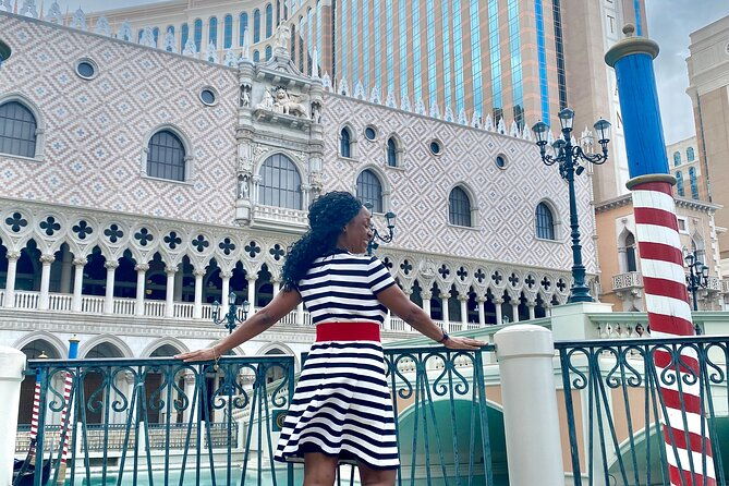 las-vegas-walking-tour-with-photo-taking