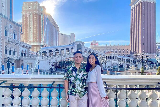 las-vegas-walking-tour-with-photo-taking