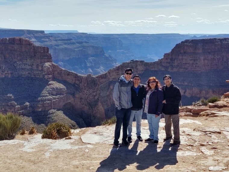 las-vegasgrand-canyon-west-tour-ranch-lunch-skywalk-entry