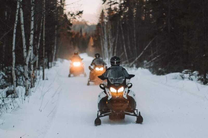 lascension-snowmobiling-upper-laurentians-2hrs