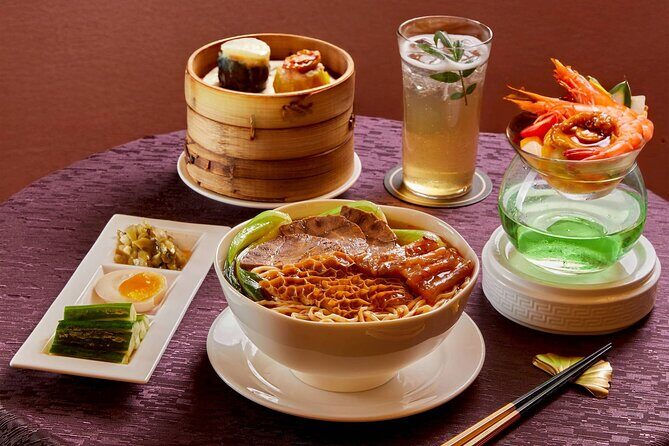 Late Night Dining Experience at The Grand Hotel - Key Points