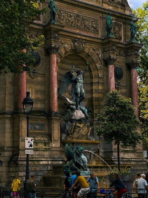 latin-quarter-highlights-walking-tour-top-rated-max-8ppl