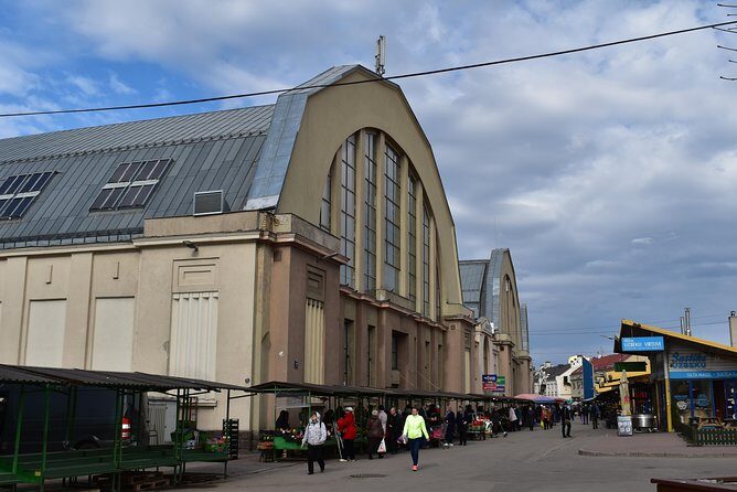 Latvian food tasting tour at Riga Central market - Food & Drink: What’s Included & What to Expect